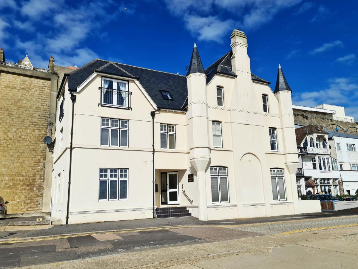 Seas The Day - Beachfront Apartment - Sleeps 4 Ramsgate Buitenkant foto